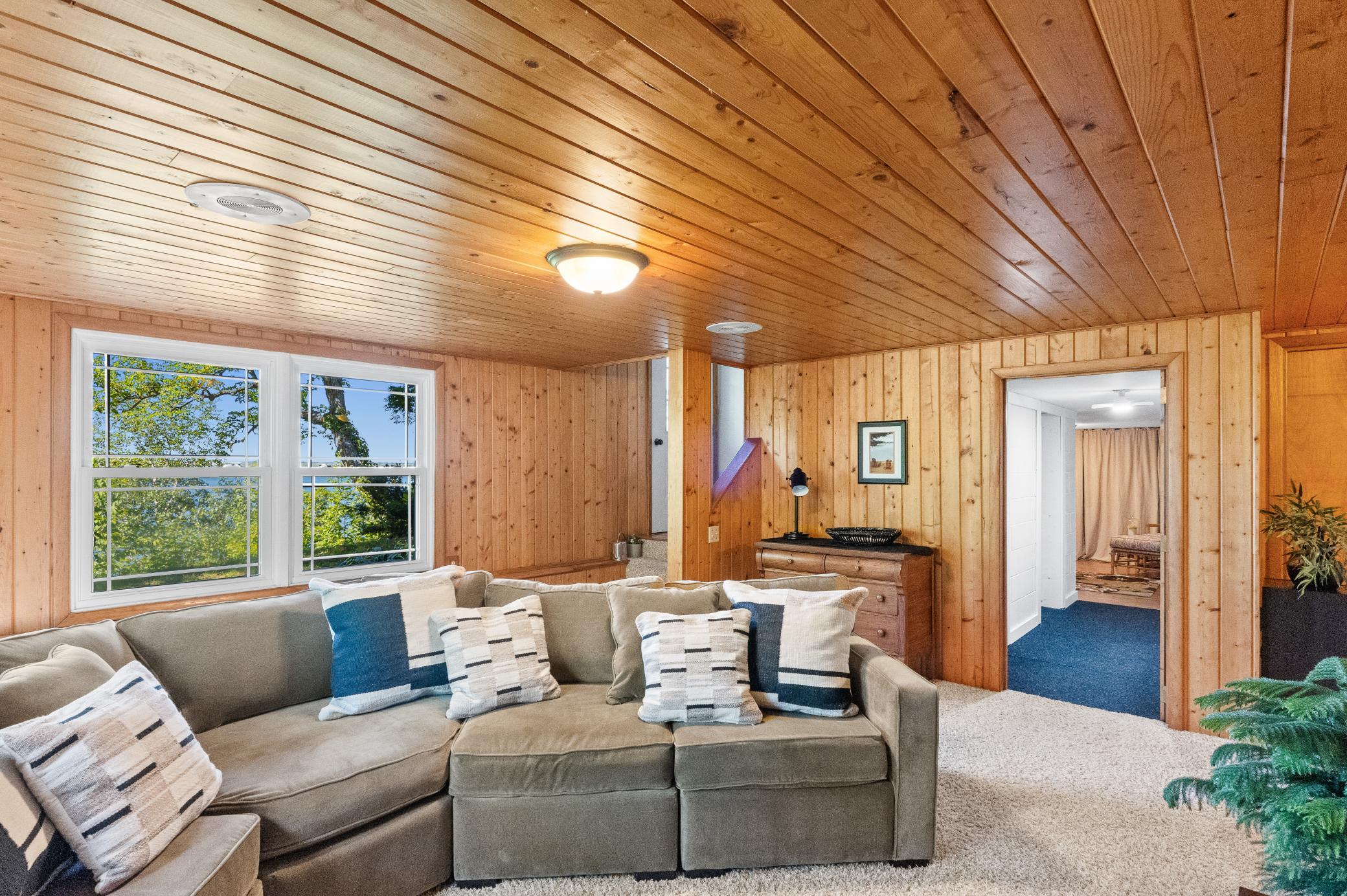 8590 Sara Road (56).jpg