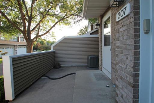 207 Primrose Court, Vadnais Heights, MN 55127