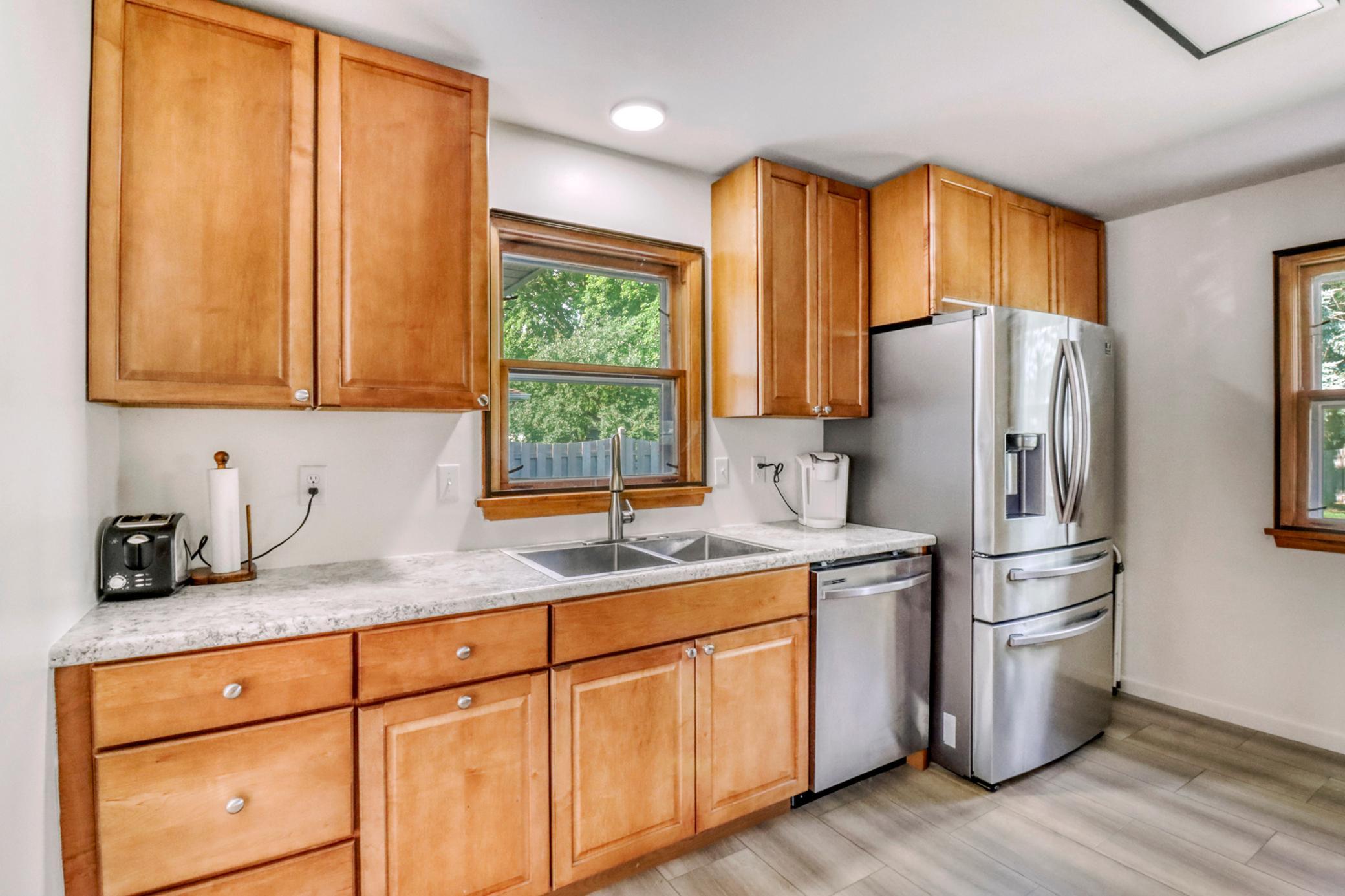 Kitchen1_4.JPG