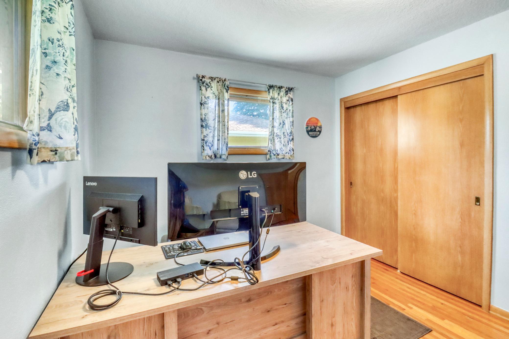 Bedroom2_2.JPG