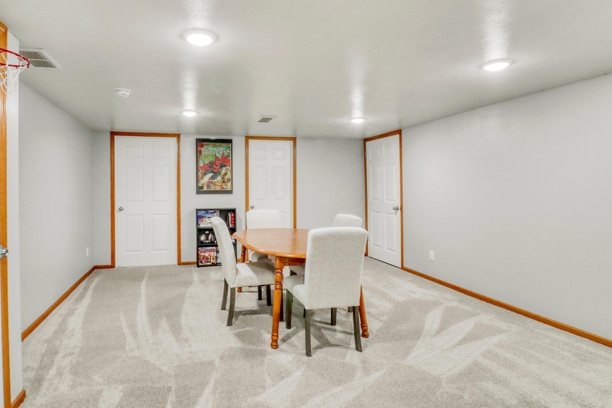 Basement1_4.JPG