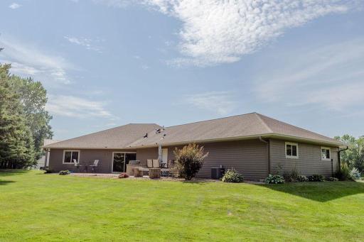 3807 N Eagle Road, Willmar, MN 56201