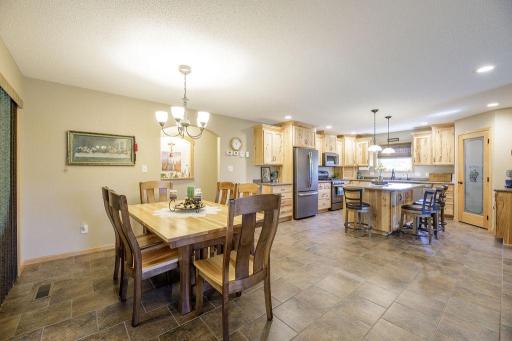 3807 N Eagle Road, Willmar, MN 56201