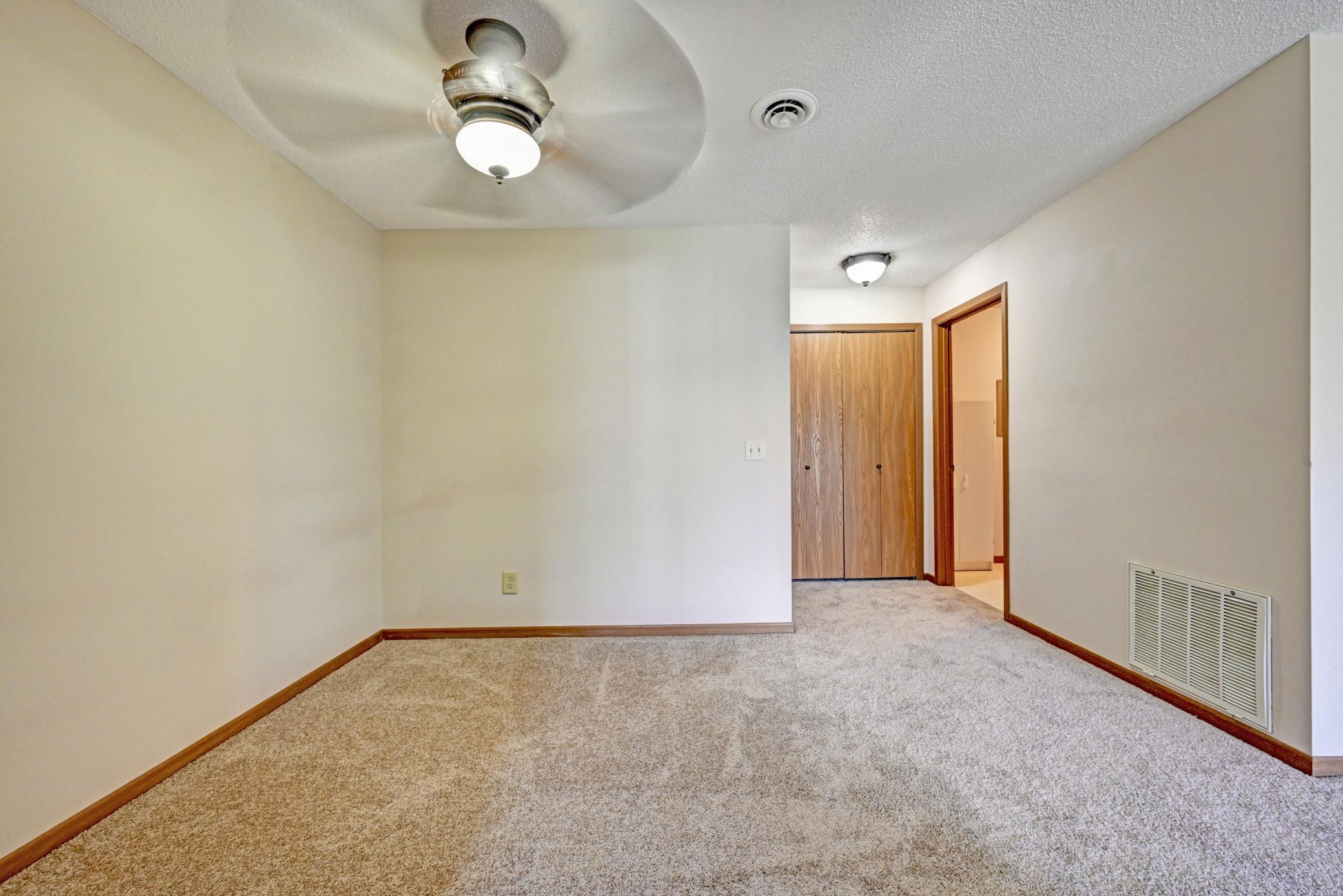 Formal Dining Room.jpg
