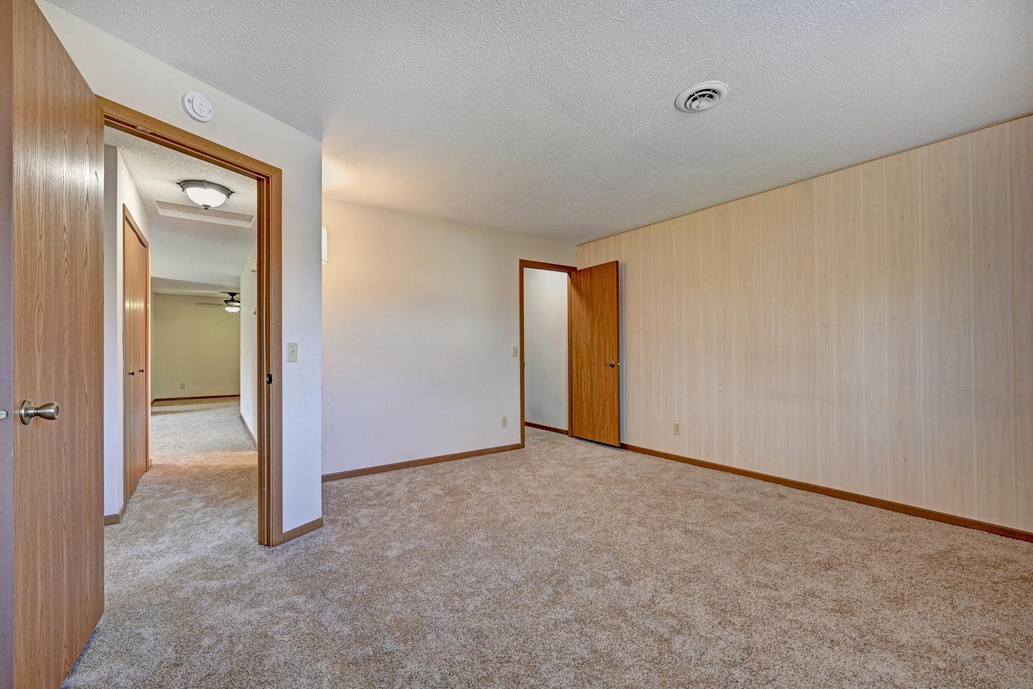 Main Bedroom (2).jpg