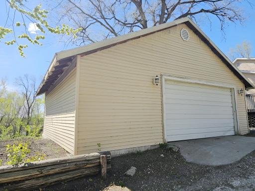 312 Merriam Avenue, Montevideo, MN 56265