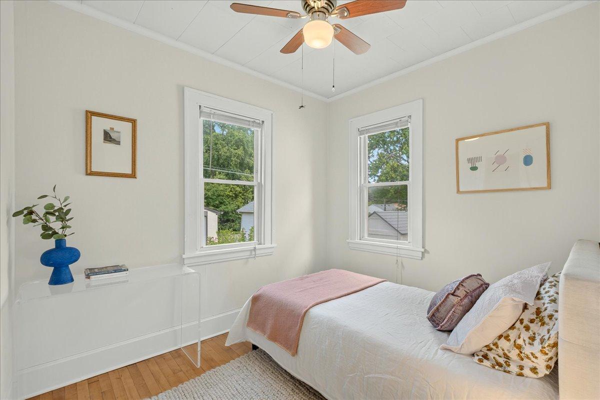 13-1217 6th St E-0013.jpg