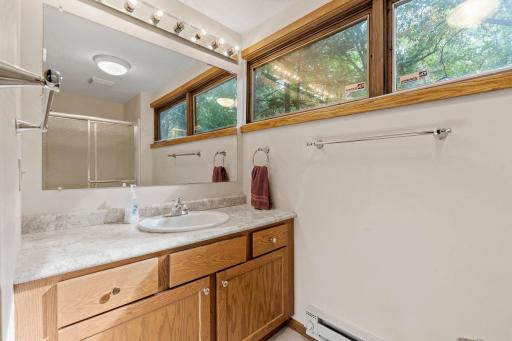 8274 Hidden Bay Trail N, Lake Elmo, MN 55042