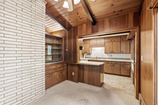 8274 Hidden Bay Trail N, Lake Elmo, MN 55042