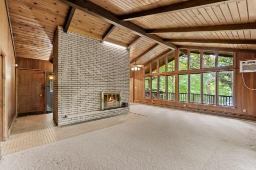 8274 Hidden Bay Trail N, Lake Elmo, MN 55042