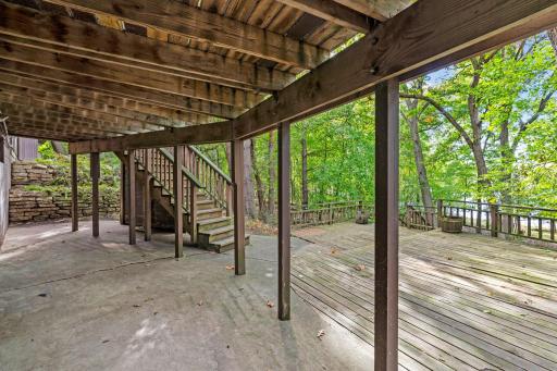 8274 Hidden Bay Trail N, Lake Elmo, MN 55042