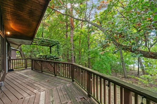 8274 Hidden Bay Trail N, Lake Elmo, MN 55042