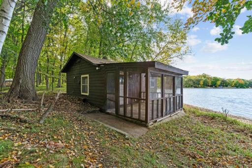 8274 Hidden Bay Trail N, Lake Elmo, MN 55042