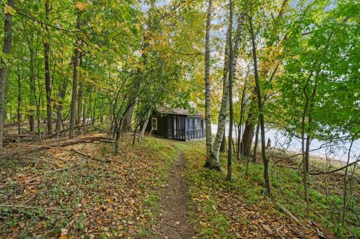 8274 Hidden Bay Trail N, Lake Elmo, MN 55042