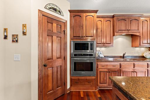 Kitchen-pantry access