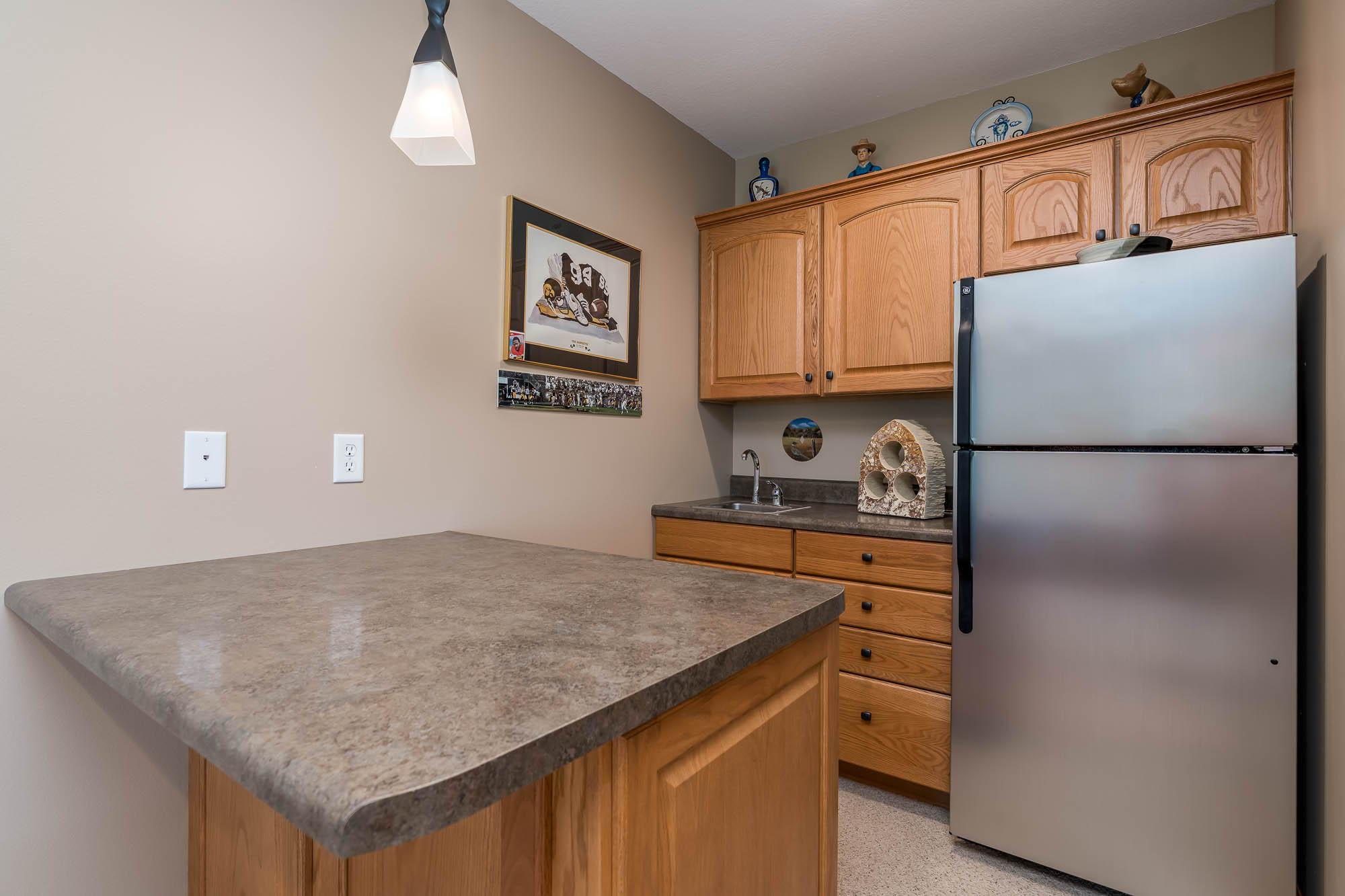 35-web-or-mls-117-grovebrook-drive.jpg