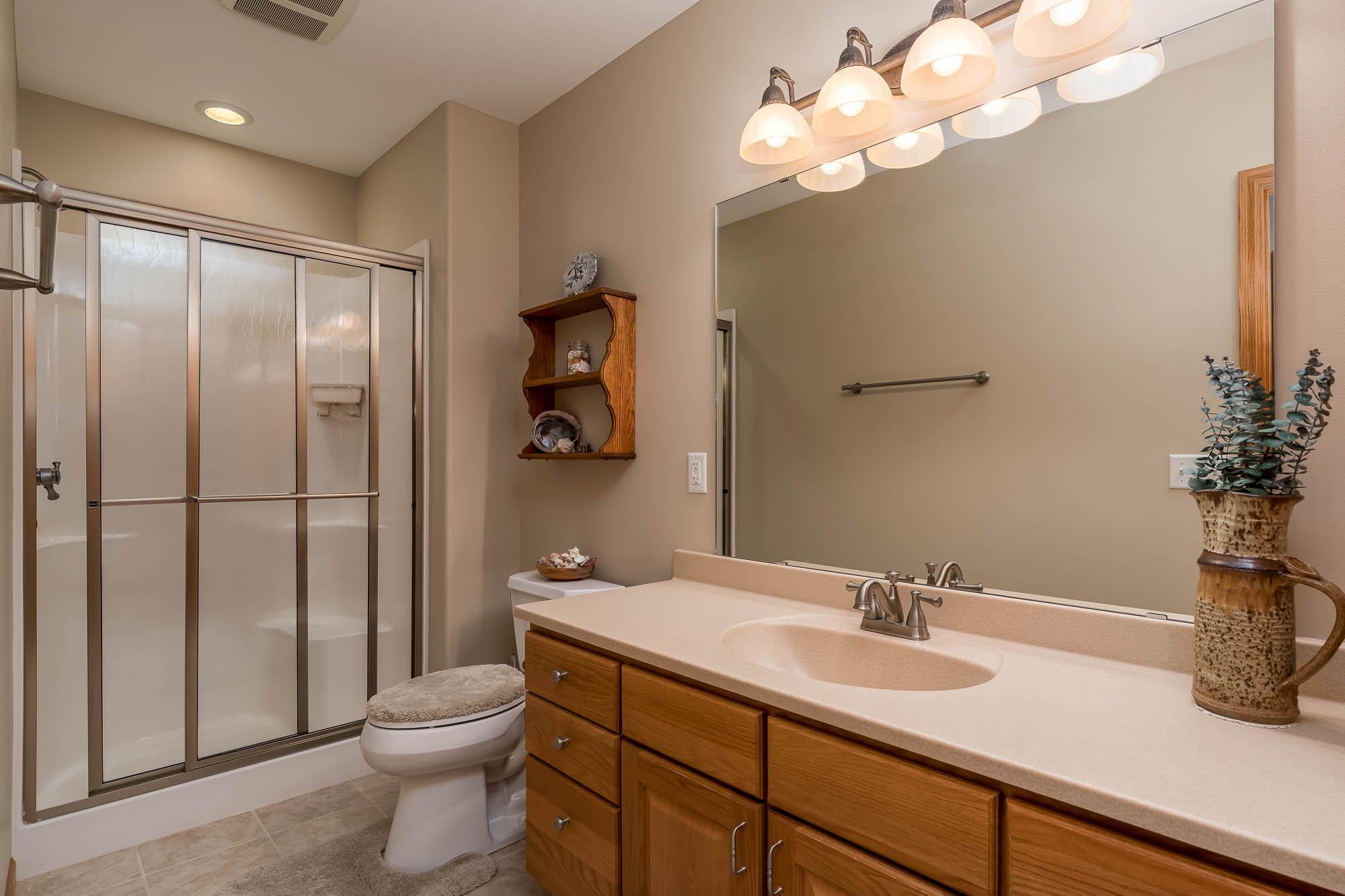 43-web-or-mls-117-grovebrook-drive.jpg