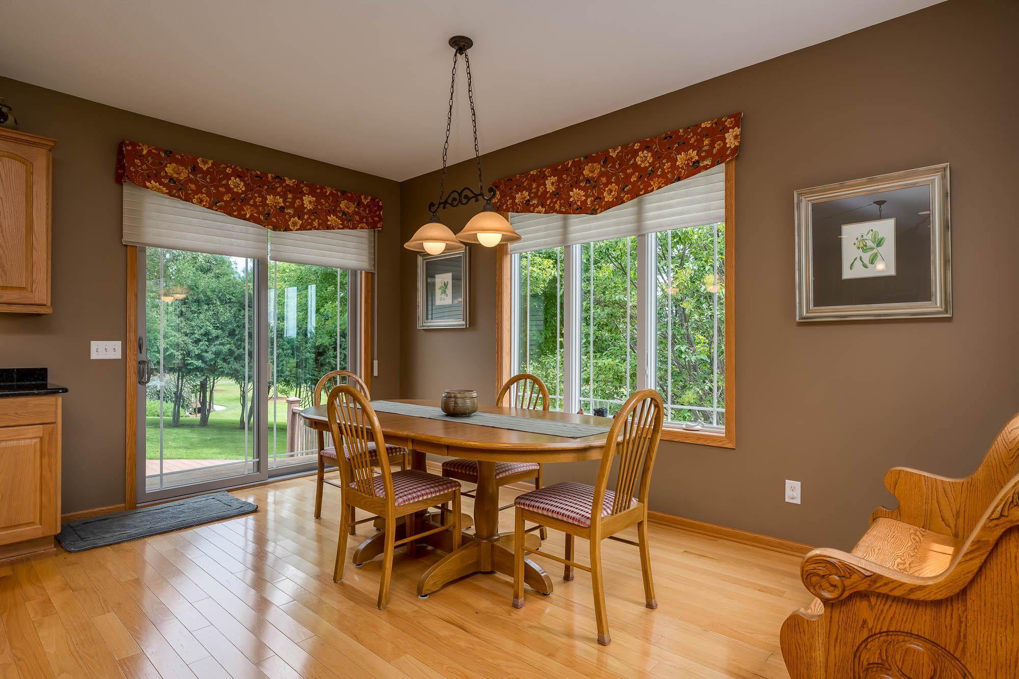 13-web-or-mls-117-grovebrook-drive.jpg