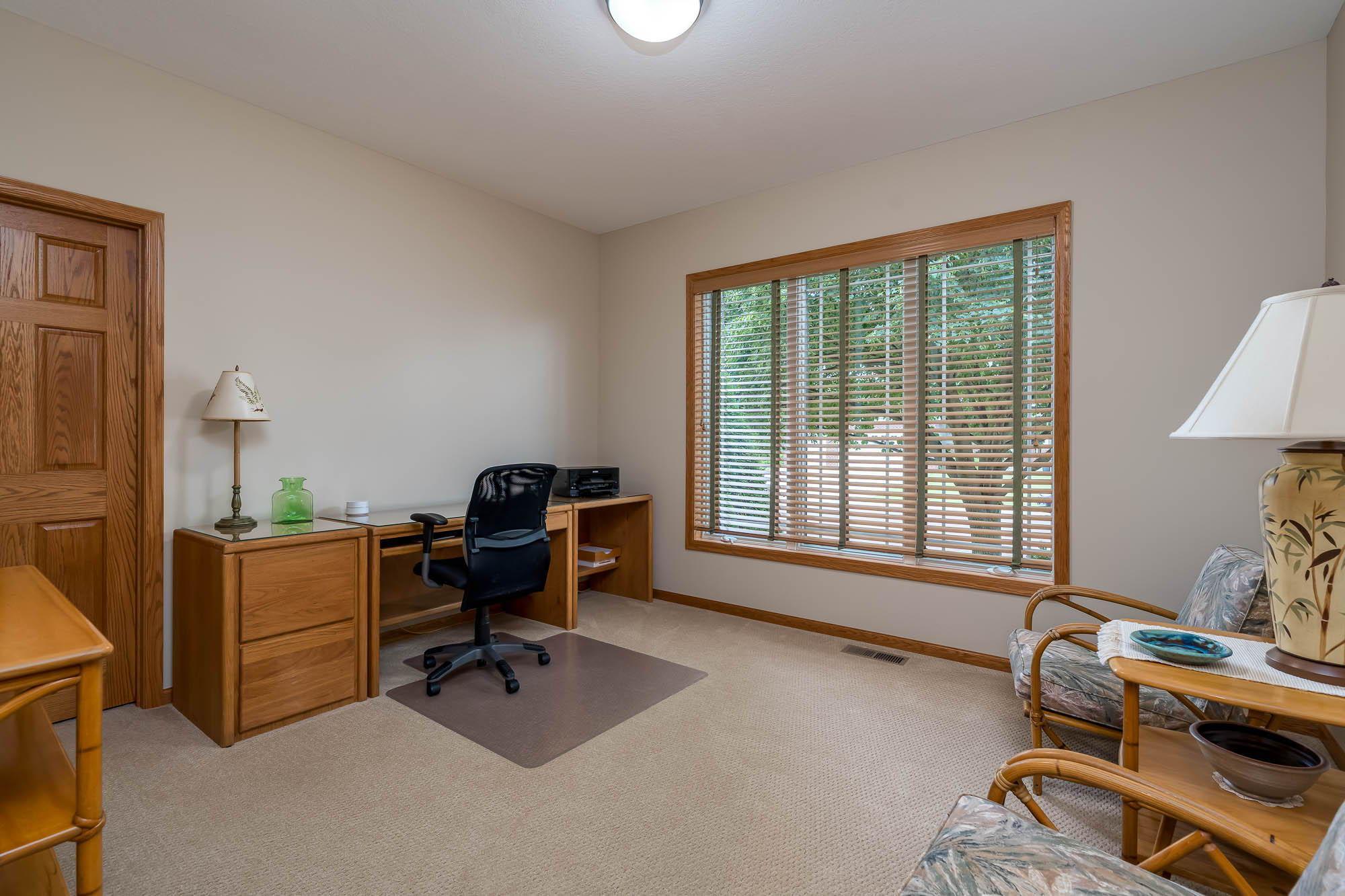 28-web-or-mls-117-grovebrook-drive.jpg