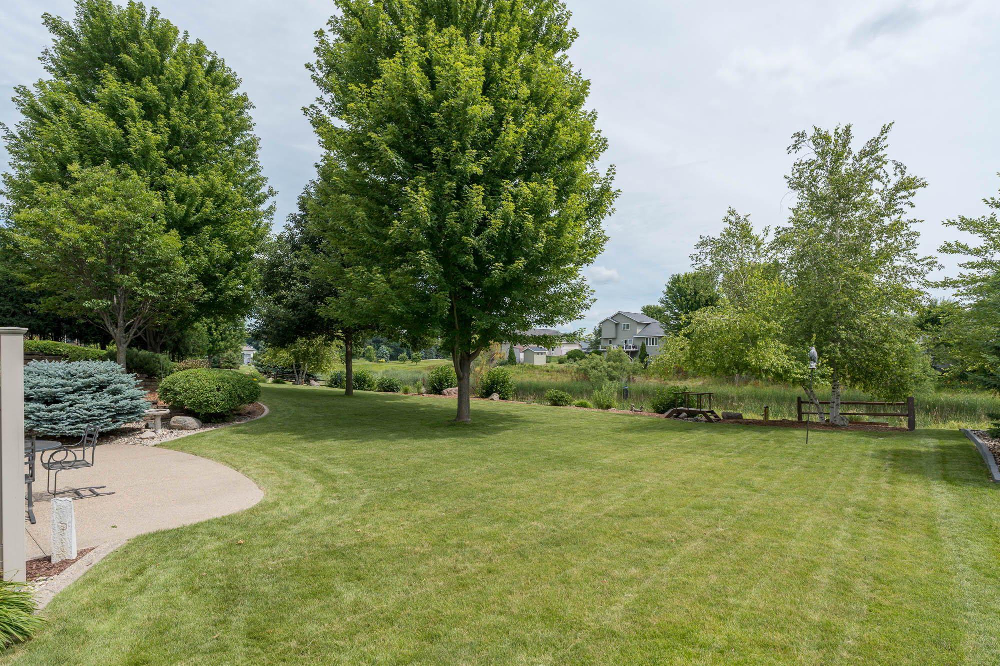 52-web-or-mls-117-grovebrook-drive.jpg