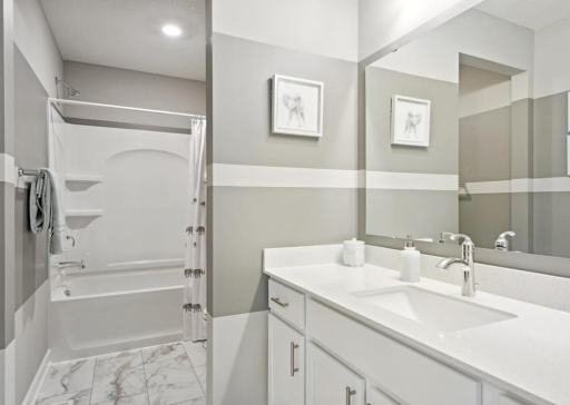 14302 Upper Level Hall Bath.png