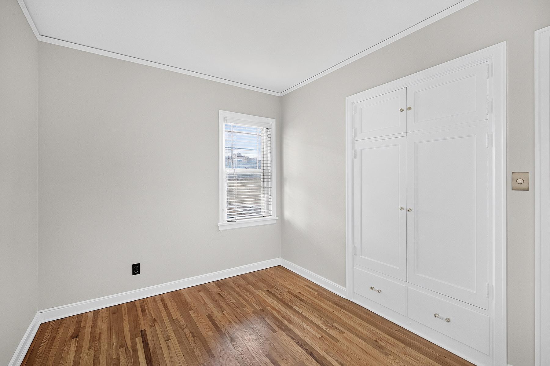 web_Bedroom one 1.jpg