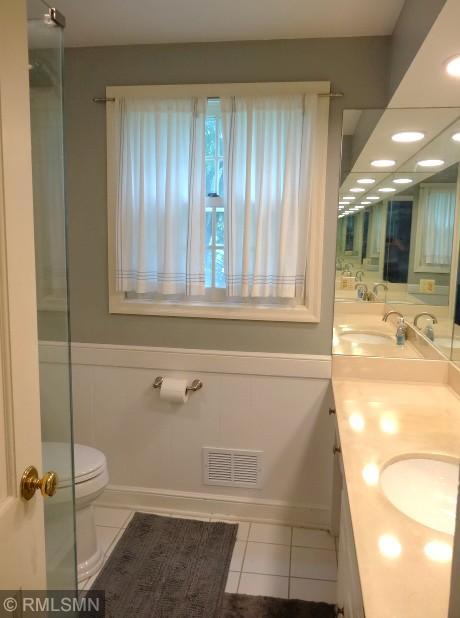 Master 3/4 Bathroom