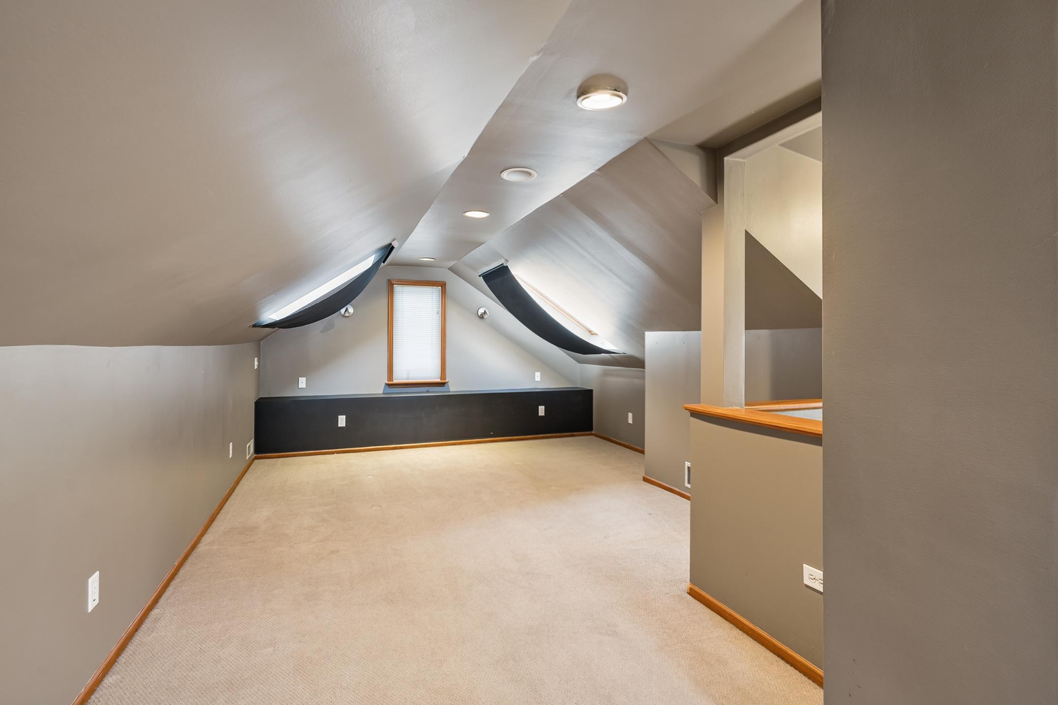 Upper bedroom