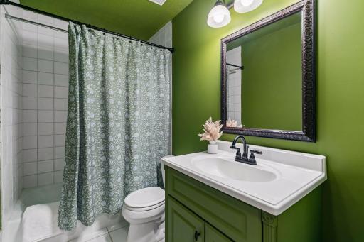 Upper level bath