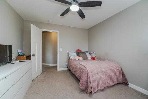 15224 Valley View Drive, Savage, MN 55378