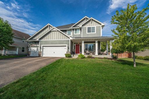 The home is located within walking distance to Red Tail Ridge Elementary, just a couple minutes from the Prior Lake High School, and is a short bike ride to the 2500+ acre Murphy Hanrehan Park Reserve, where youâll find abundant trails.