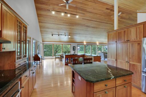 502 Shoreline Drive, Wayzata, MN 55391