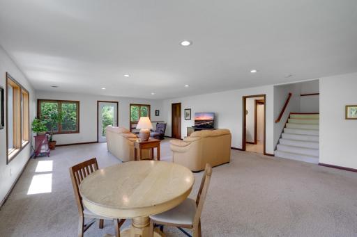 502 Shoreline Drive, Wayzata, MN 55391