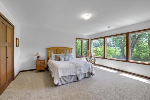 502 Shoreline Drive, Wayzata, MN 55391