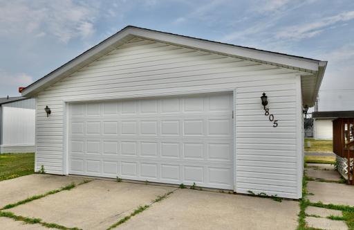 805 2nd Street NE, 805, Milaca, MN 56353
