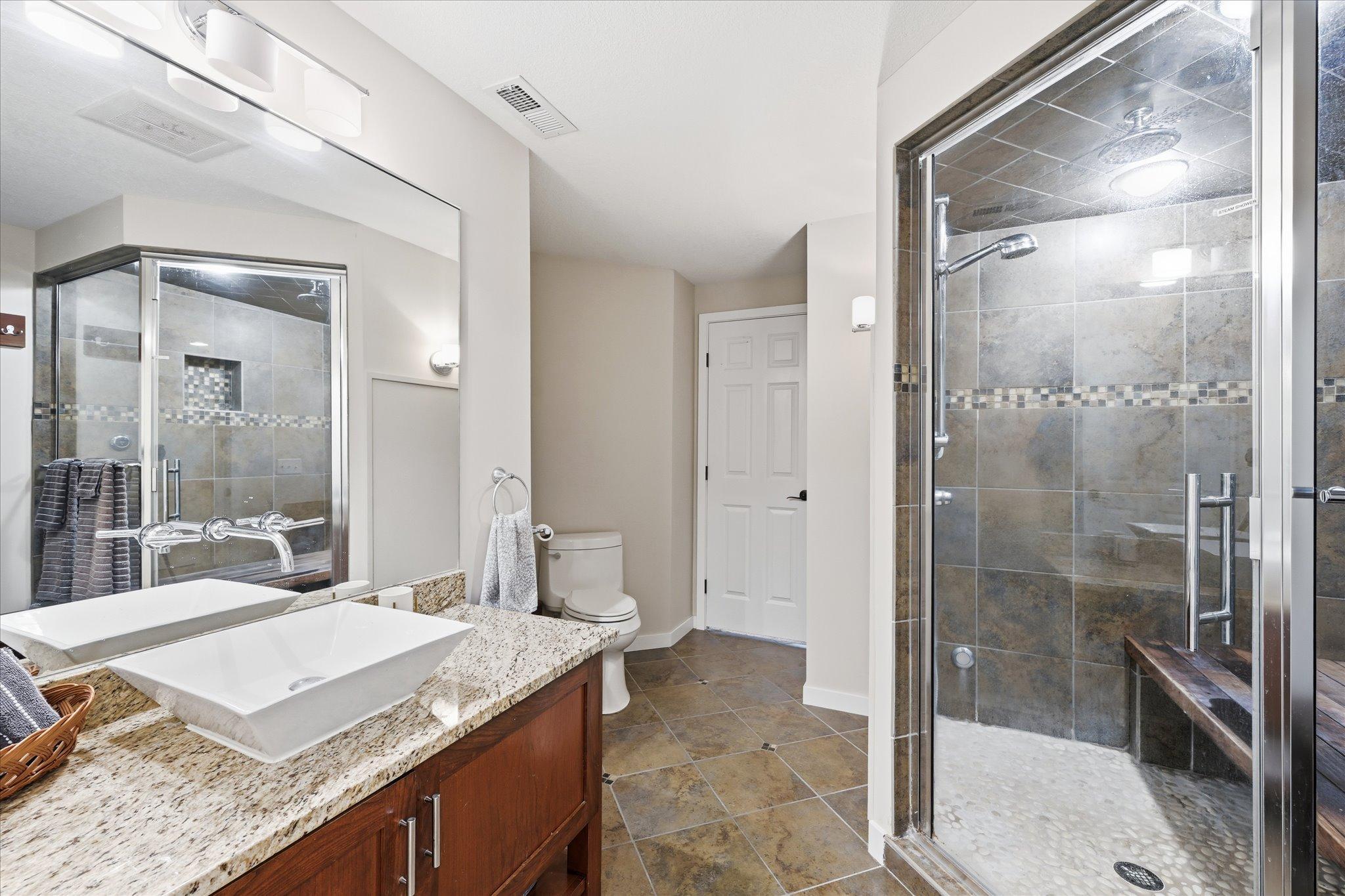 Lower Bath with Steam Shower