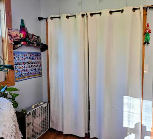 H ll bed office closet