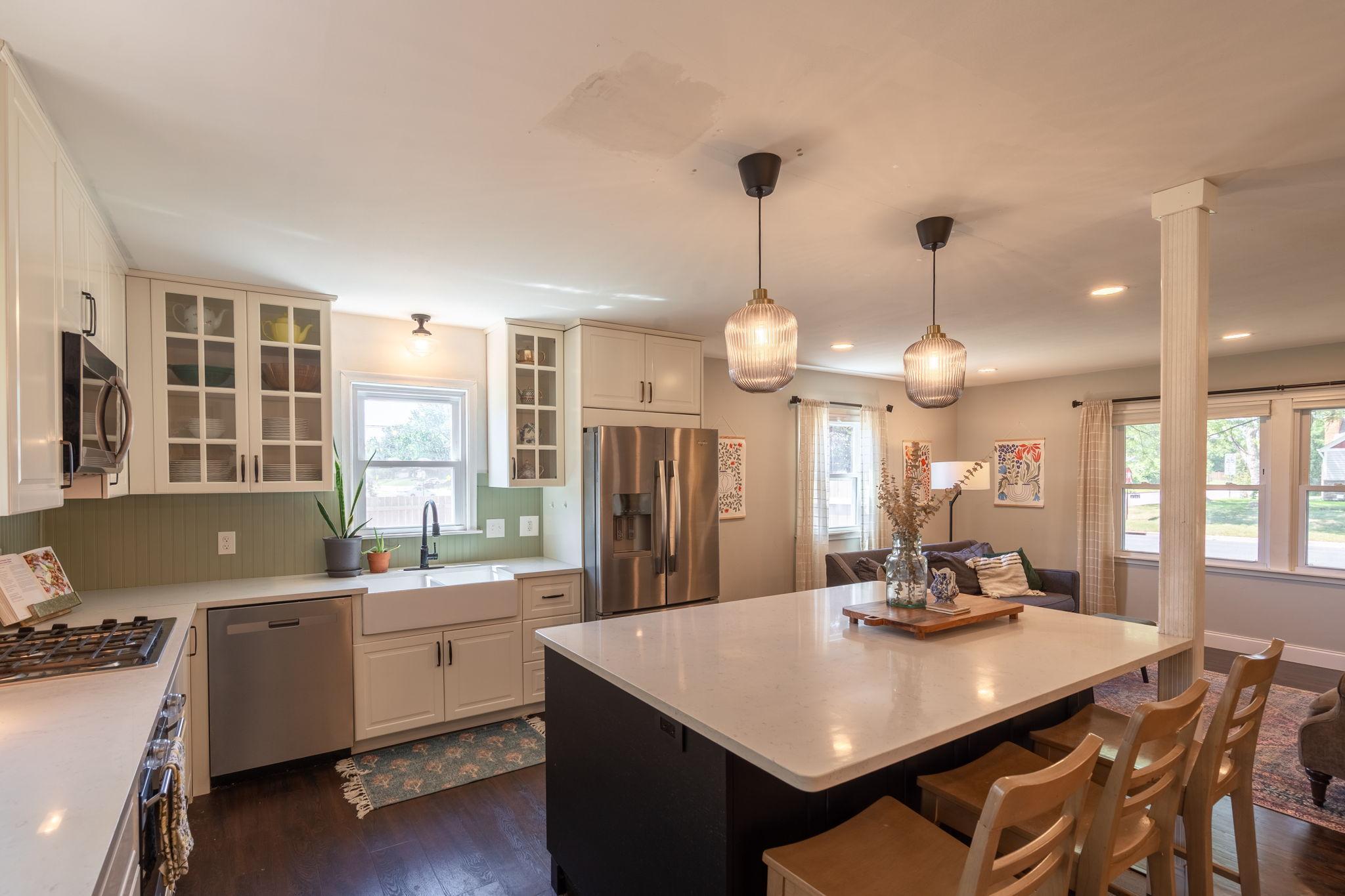 Kitchen - lots of natural light!