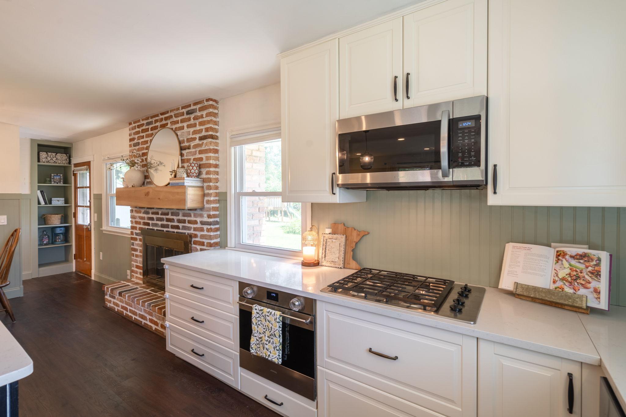 Kitchen - soft closed cabinetry