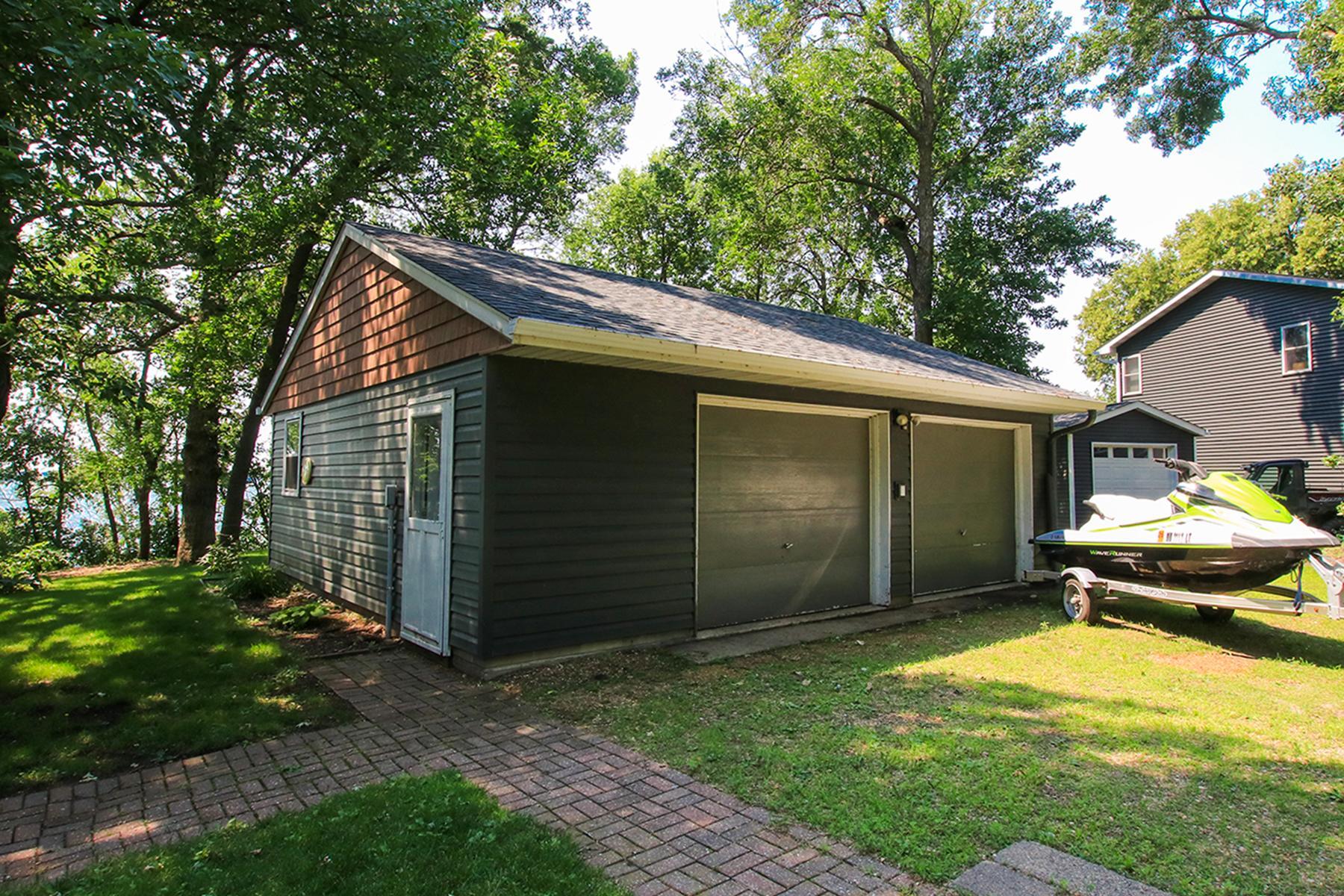 Extra Detached Garage