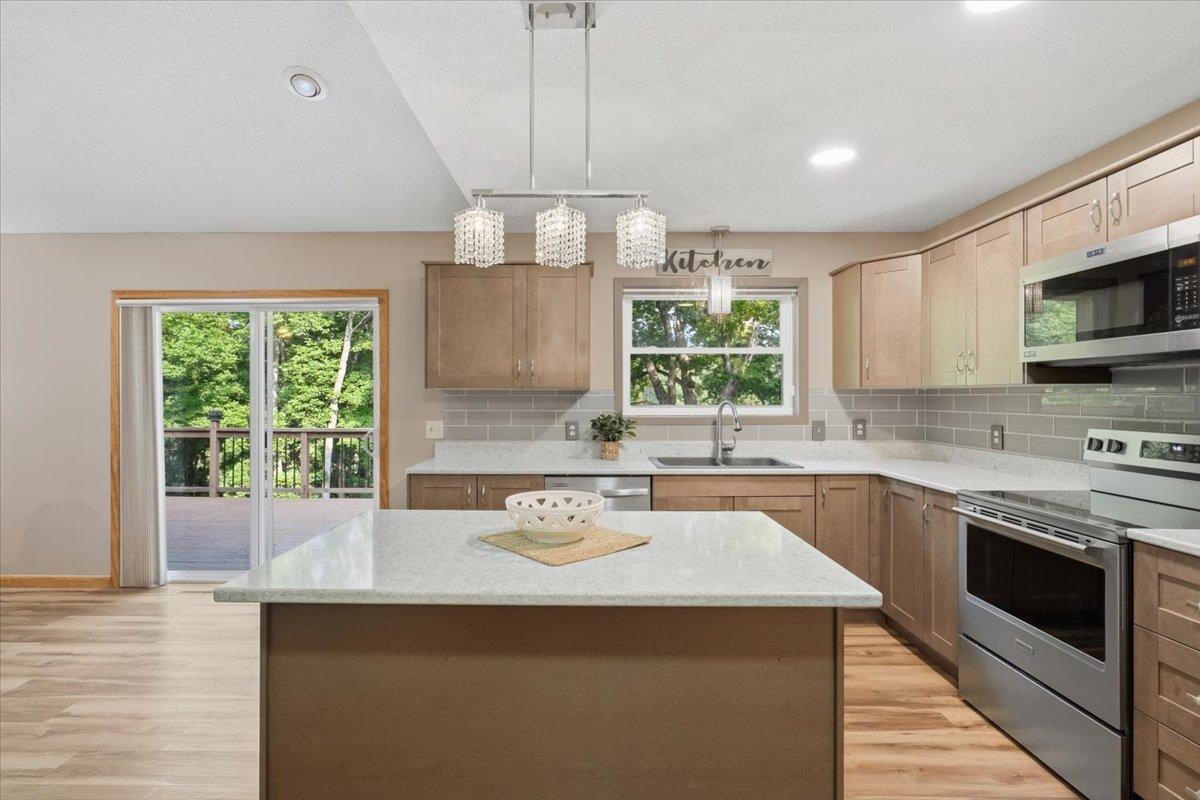 07-Kitchen.jpg