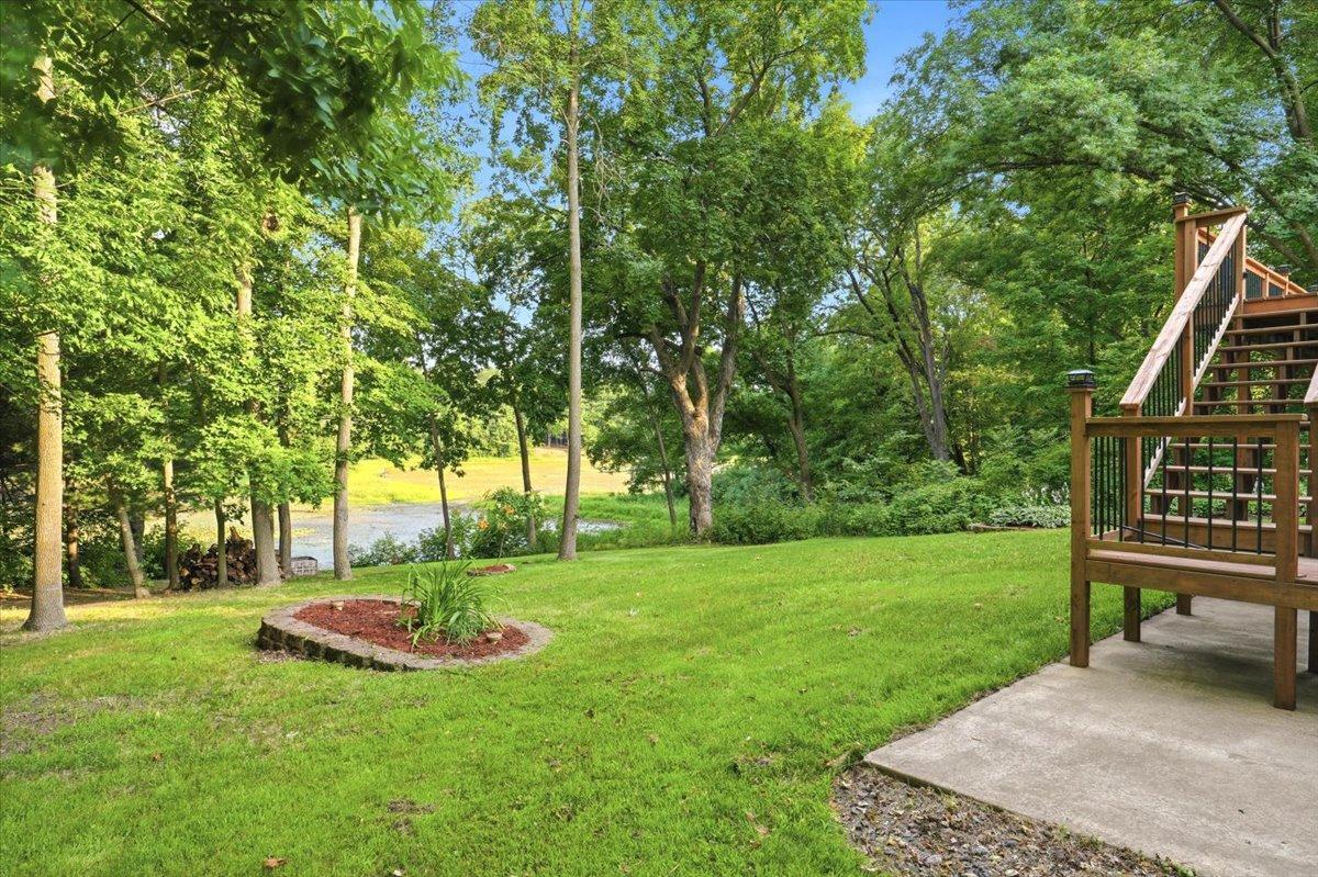 22-Backyard.jpg