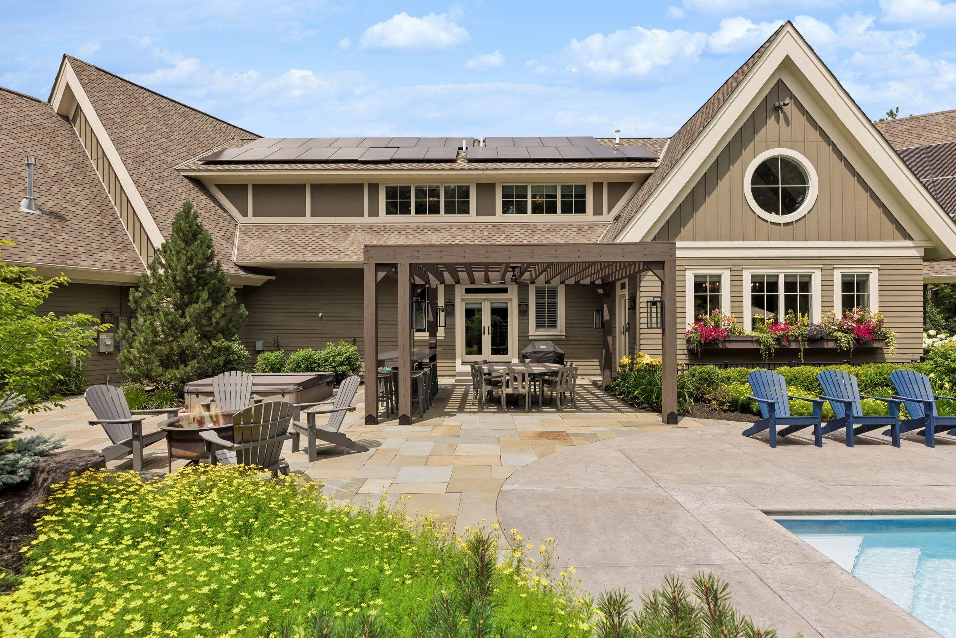 Pergola w/ Two Seating Areas, Firepit, Hot Tub