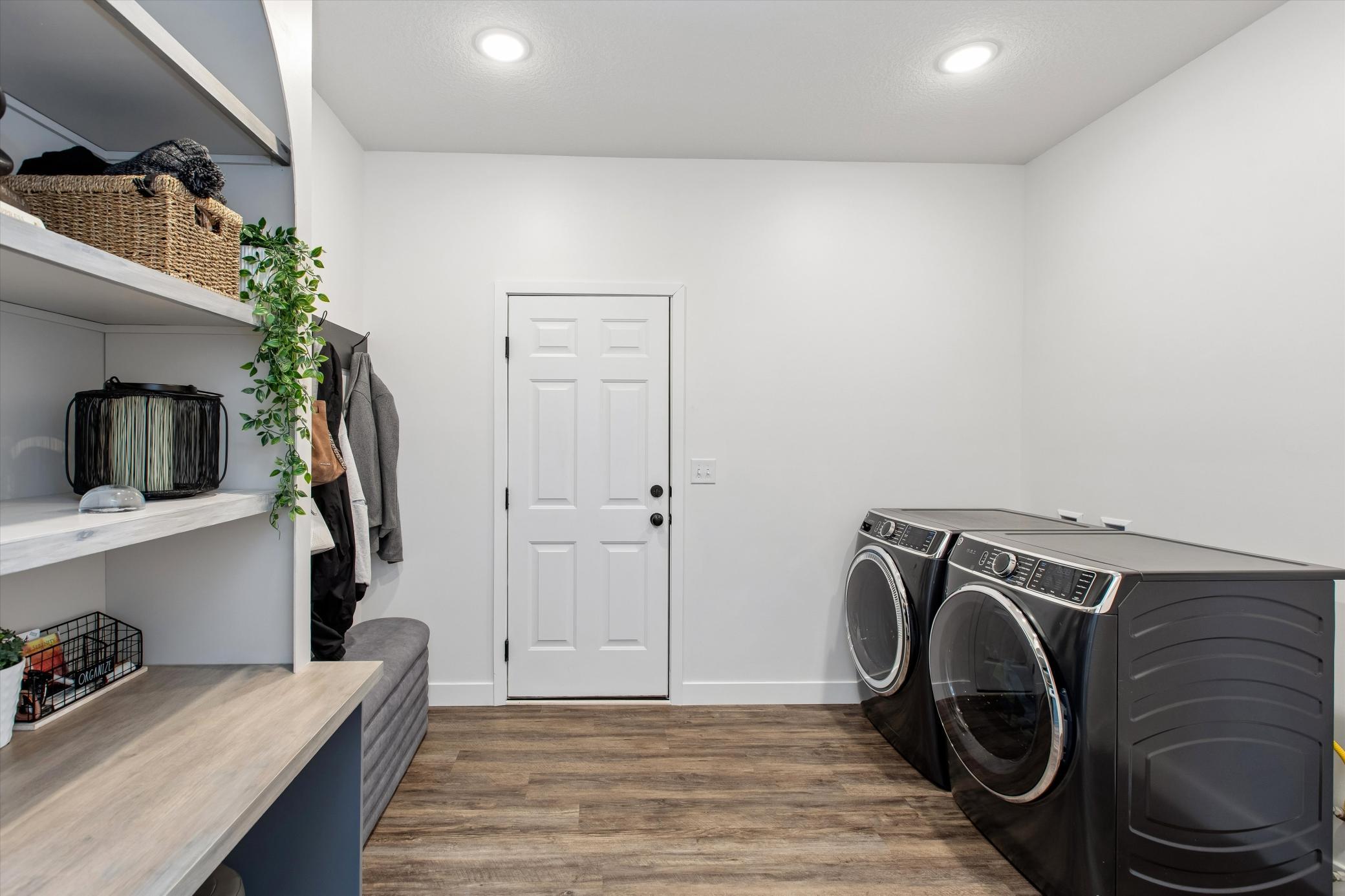Mud/laundry room with garage access