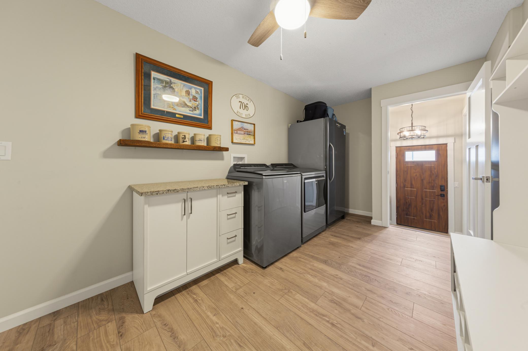 30 mudroom_laundry.jpg