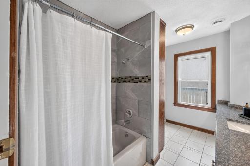 3753 11th Avenue S, Minneapolis, MN 55407