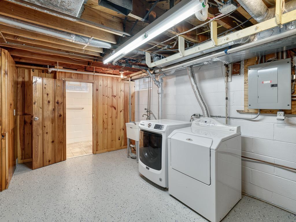 The large finished laundry offers even more potential for finished space.