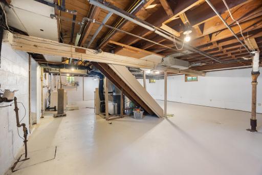 Amble space for storage