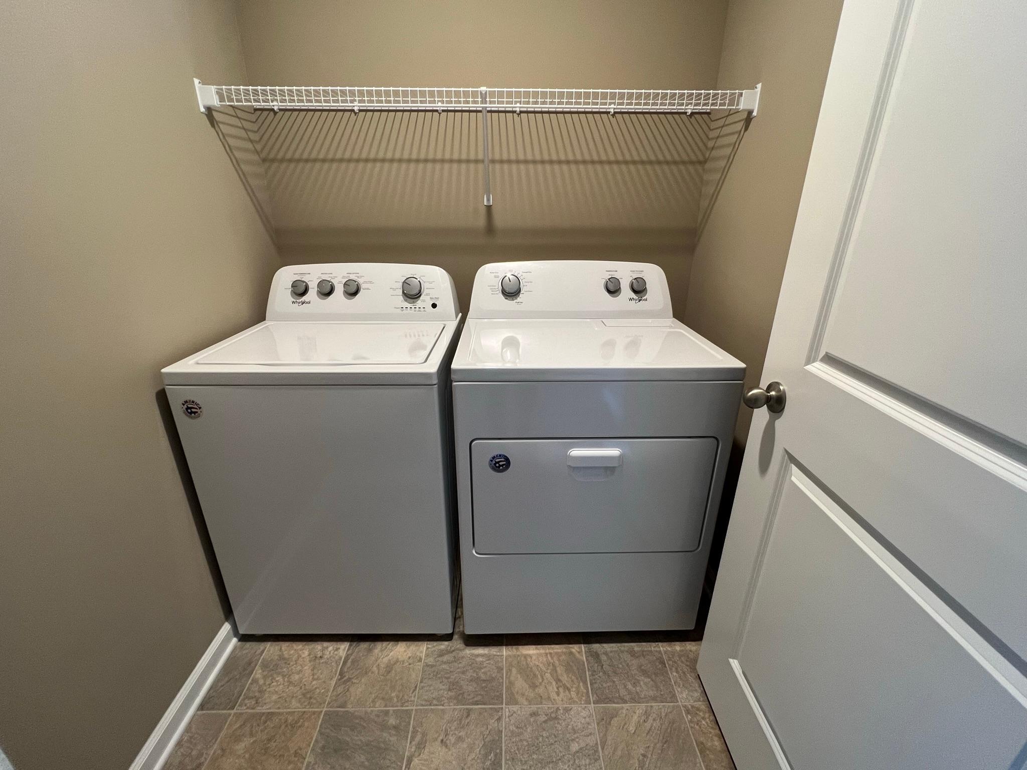24 Upper level laundry.JPEG