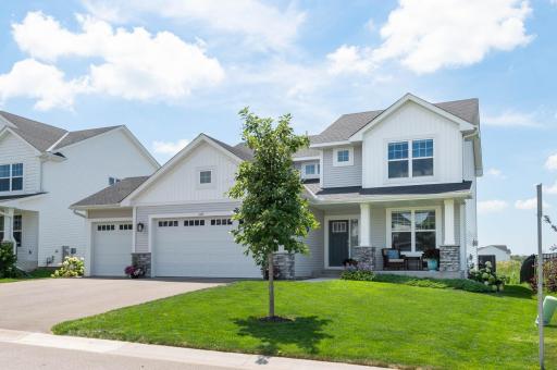 Beautiful landscaping with river rock added around the home. Quiet street with a fantastic park and trail system at the end of the block!